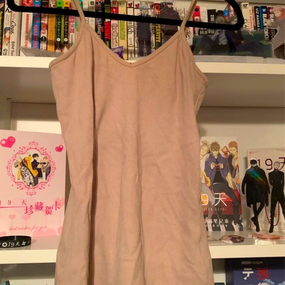light pink H&M tank top